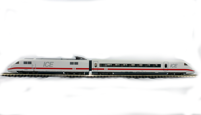 Baureihe 402 030-1 (ICE 2) von Fleischman